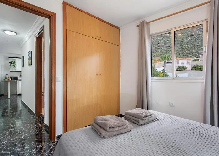 Dom wakacyjny Casa Haroldo - Private Pool - Sea & Mountain Views *