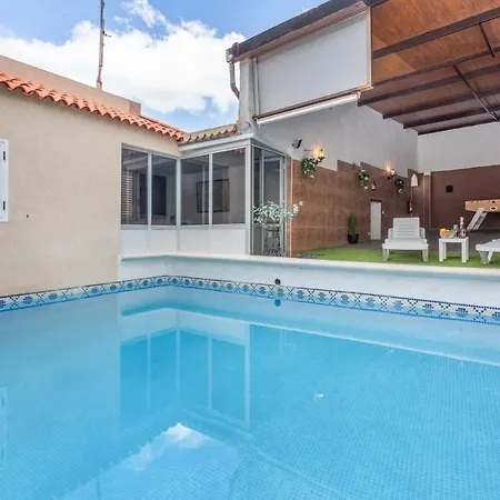 펜션 Casa Haroldo - Private Pool - Sea & Mountain Views *