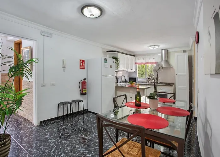 Vakantiehuis Casa Haroldo - Private Pool - Sea & Mountain Views